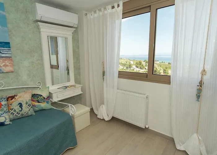 Alina Villa Hanioti