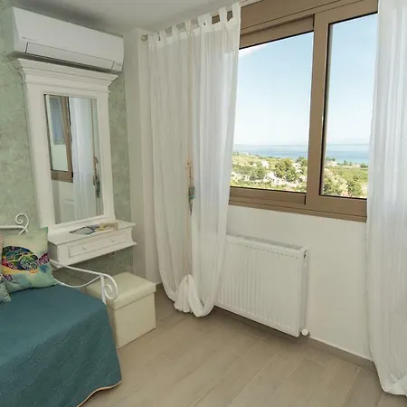 Alina Villa Hanioti